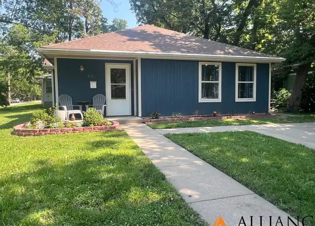 Property at 530 Bluemont Ave Unit 530, Manhattan, KS, 66502, 4 beds, 2 baths, [object Object]