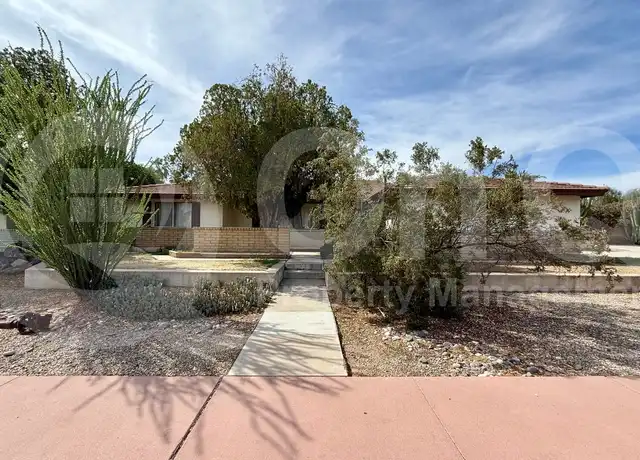 Property at 570 S Villa Nueva Dr, Litchfield Park, AZ, 85340, 4 beds, 2 baths, [object Object]