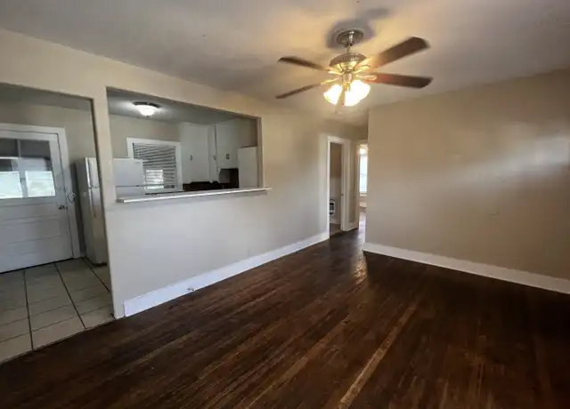 Property at 301 Cardinal St Unit 2, San Marcos, TX, 78666, 2 beds, 1 bath, [object Object]