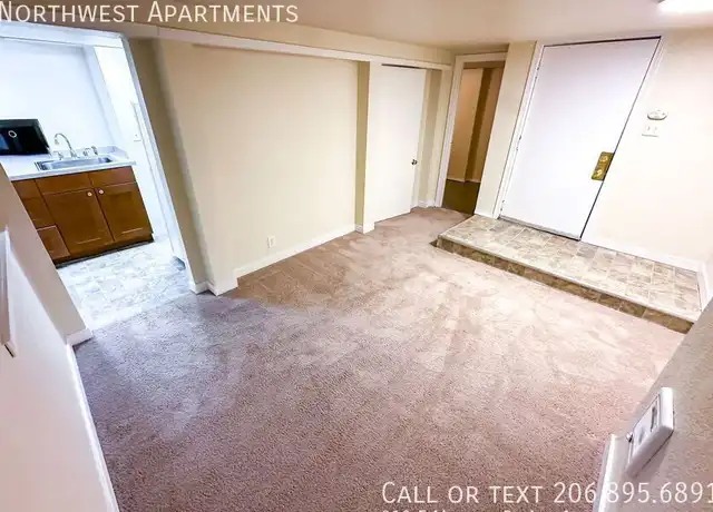 Property at 910 E Mercer St Unit 1, Seattle, WA, 98102, 1 bed, 1 bath, [object Object]