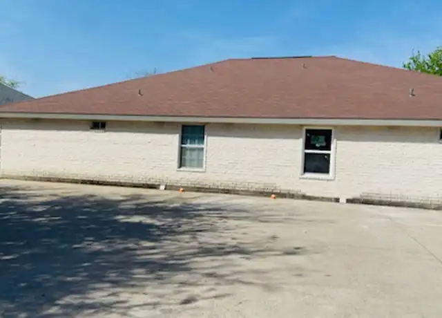 Property at 2913 N 31st St Unit 2, McAllen, TX, 78501, 2 beds, 2 baths, [object Object]