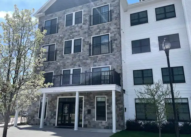 Property at 60 Severance Grn Unit 305, Colchester, VT, 05446, 1 bed, 1 bath, [object Object]