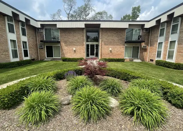 Property at 4200 Rochester Rd Unit : 206, Royal Oak, MI, 48073, 1 bed, 1 bath, [object Object]