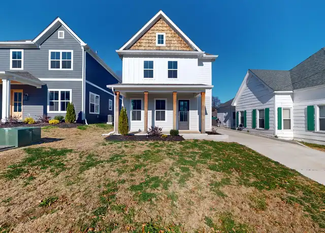 Property at 131 W Deaderick St, Jackson, TN, 38301, 3 beds, 3 baths, [object Object]