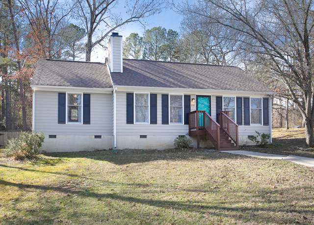 Photo of 200 Forsyth Dr, Chapel Hill, NC 27517
