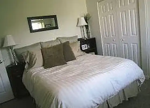 Property at Georgian Court - 4420 Georgian Ct, Liverpool, NY, 13090, 1-2 bed, 1-2 bath, [object Object]