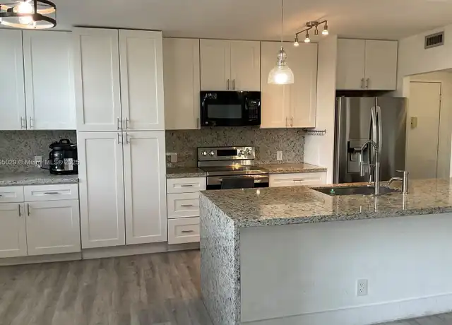 Property at 4200 Hillcrest Dr #201, Hollywood, FL, 33021, 2 beds, 2 baths, [object Object]
