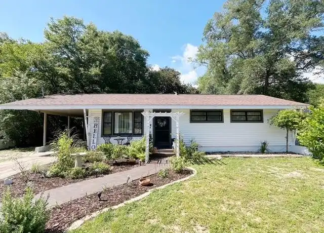 Property at 332 Chicago Ave, Valparaiso, FL, 32580, 3 beds, 1 bath, [object Object]
