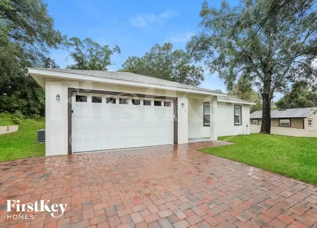 Property at 15 N Lake Cortez Dr, Apopka, FL, 32703, 3 beds, 3 baths, [object Object]