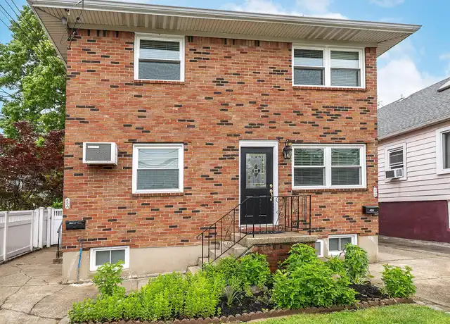 Property at 45 Firwood Rd, Port Washington, NY, 11050, 3 beds, 1.5 baths, [object Object]