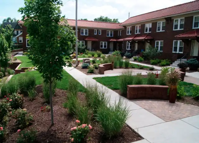 Property at 1036 S 31st St, Omaha, NE, 68105, 2 beds, 1 bath, [object Object]