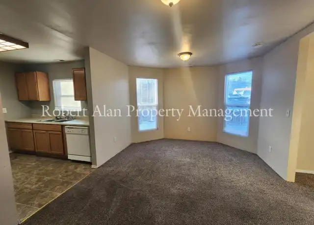 Property at 114 SE 9th Dr, Pendleton, OR, 97801, 3 beds, 1 bath, [object Object]