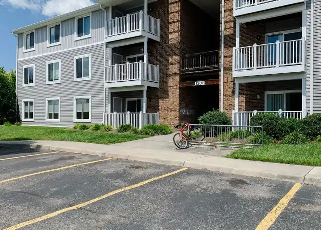 Property at 1206 University Ter, Blacksburg, VA, 24060, 4 beds, 2 baths, [object Object]