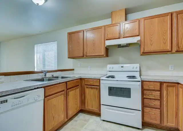 Property at 1473 NW Elwha St Unit 1, Oak Harbor, WA, 98277, 2 beds, 1.5 baths, [object Object]