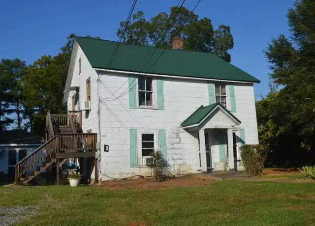 Property at 247 N Main St, Troutman, NC, 28166, 2 beds, 1 bath, [object Object]