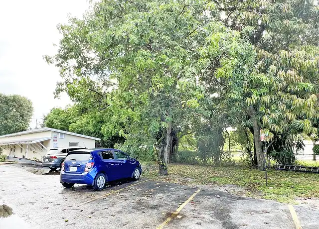 Property at 5733 Harding St, Hollywood, FL, 33021, 1 bed, 1 bath, [object Object]