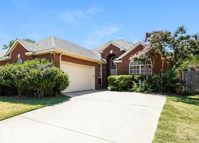 Property at 4844 Ashton Ave, Fort Worth, TX, 76137, 4 beds, 2 baths, [object Object]