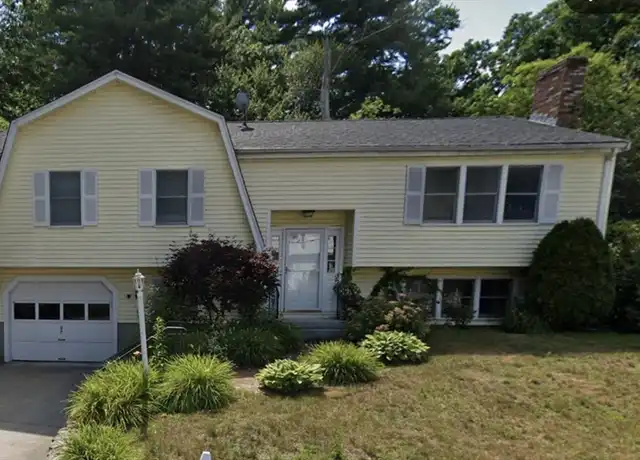 Property at 70 Edgemoor Ave Unit 70, Wellesley, MA, 02482, 3 beds, 2 baths, [object Object]
