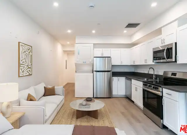 Property at 1227 N Berendo St Unit 203, Los Angeles, CA, 90029, 0 beds, 1 bath, [object Object]