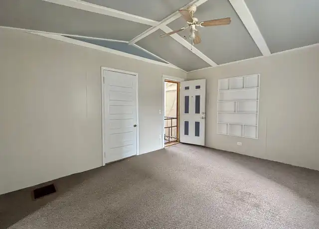 Property at 703 W Walnut St Unit 703, Kalamazoo, MI, 49007, 1 bed, 1 bath, [object Object]