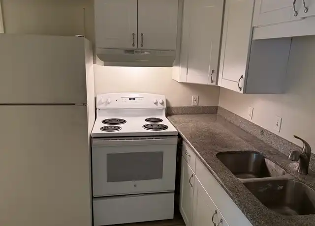 Property at 8020 Stark Ave Unit B, Pensacola, FL, 32514, 1 bed, 1 bath, [object Object]
