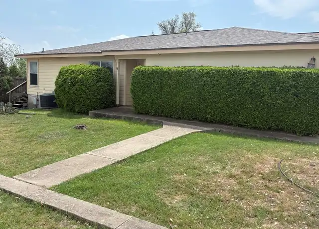 Property at 3307 MacArthur Ave Unit B, Lago Vista, TX, 78645, 3 beds, 2 baths, [object Object]