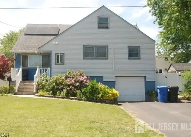 Property at 118 Glenwood Ter, Fords, NJ, 08863, 5 beds, 2.5 baths, [object Object]