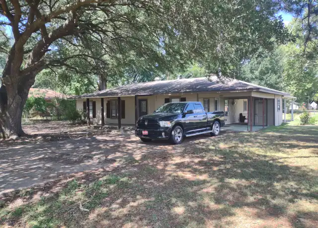 Property at 305 Rogers Ave, Sterlington, LA, 71280, 4 beds, 2 baths, [object Object]