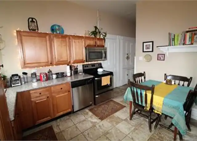 Property at 917 Beech Ave Unit BC 917 3, Pittsburgh, PA, 15233, 2 beds, 1 bath, [object Object]
