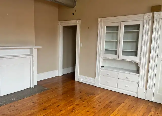 Property at 917 Beech Ave Unit BC 917 3, Pittsburgh, PA, 15233, 2 beds, 1 bath, [object Object]