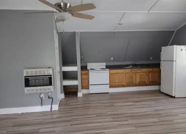 Property at 38 Little Knob Rd, Asheville, NC, 28803, 2 beds, 1 bath, [object Object]