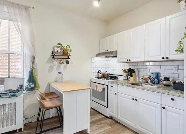 Property at 2016 S 13th St Unit 2R, Philadelphia, PA, 19148, 1 bed, 1 bath, [object Object]