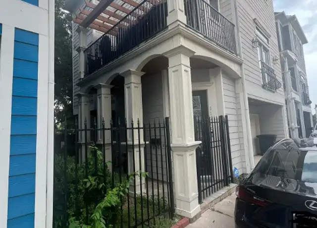 Property at 1126 W 23rd St Unit C, Houston, TX, 77008, 2 beds, 2.5 baths, [object Object]