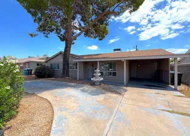 Property at 1023 E El Camino Dr, Phoenix, AZ, 85020, 3 beds, 2 baths, [object Object]