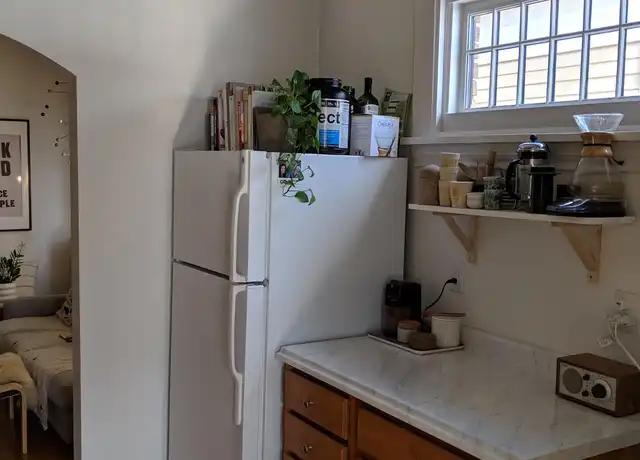 Property at 809 Portland Ave Unit 5, St Paul, MN, 55104, 1 bed, 1 bath, [object Object]