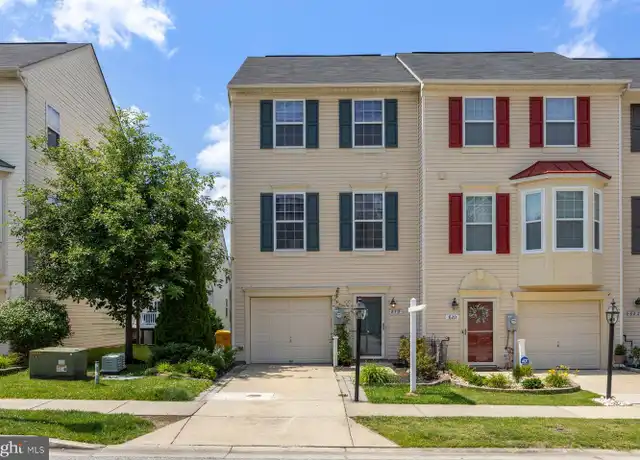 Property at 818 Croggan Cres, Glen Burnie, MD, 21060, 2 beds, 2.5 baths, [object Object]
