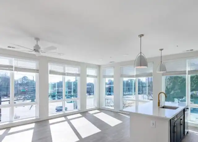 Property at 3920 Peachtree Rd NE Unit 185, Atlanta, GA, 30319, 1 bed, 1 bath, [object Object]