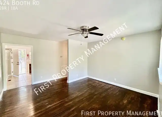 Property at 424 Booth Rd, Chattanooga, TN, 37411, 2 beds, 1 bath, [object Object]
