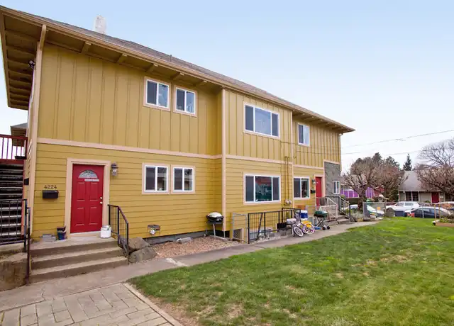 Property at 4224 N Commercial Ave Unit 4224, Portland, OR, 97217, 2 beds, 1 bath, [object Object]
