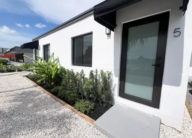 Property at 2555 SW 67th Ave Unit 5, Miami, FL, 33155, 0 beds, 1 bath, [object Object]