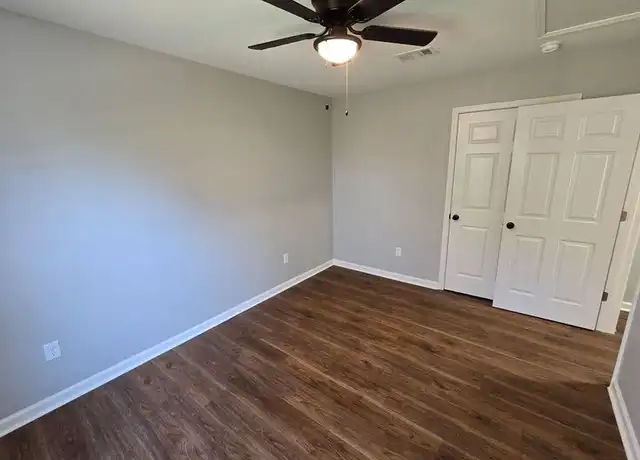 Property at 34 Hiland Pl Unit B, Benton, AR, 72015, 2 beds, 1 bath, [object Object]