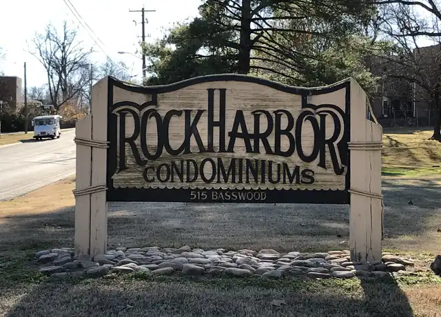 Property at 515 Basswood Ave Unit C39, Nashville, TN, 37209, 2 beds, 1 bath, [object Object]