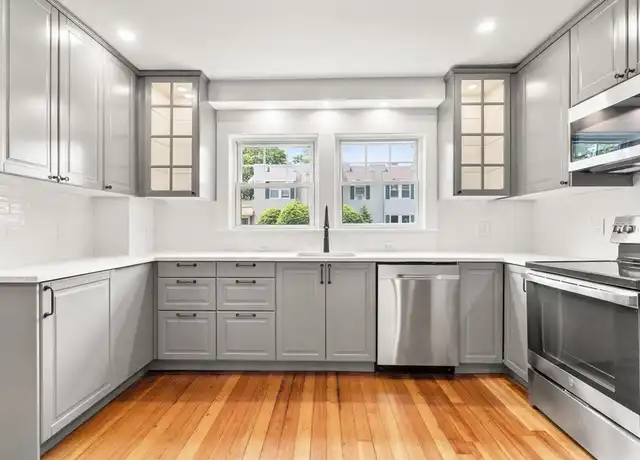 Property at 35 Rossmere St Unit 1, Newtonville, MA, 02460, 3 beds, 1 bath, [object Object]