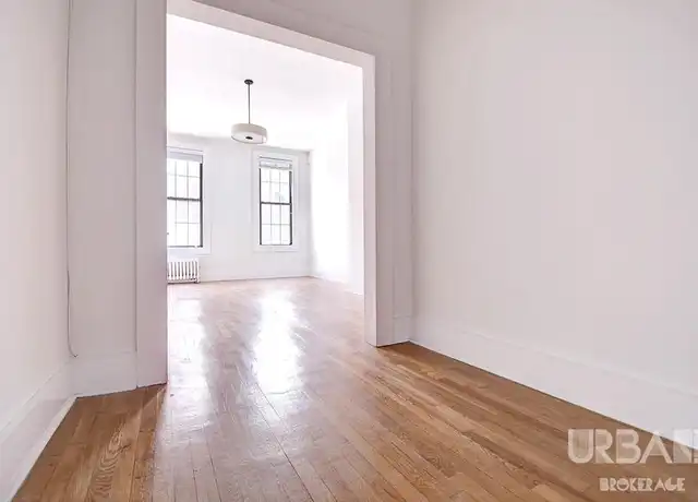 Property at 300 Bleecker St Unit 2A, New York, NY, 10014, 1 bed, 1 bath, [object Object]