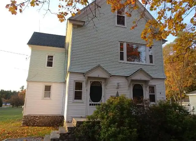 Property at 8 Meadow Rd, Raymond, ME, 04071, 2 beds, 1 bath, [object Object]