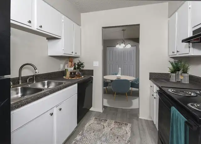 Property at Highpointe Apartments - 1229 Beacon Pkwy E, Birmingham, AL, 35209, 1-3 bed, 1-2 bath, [object Object]