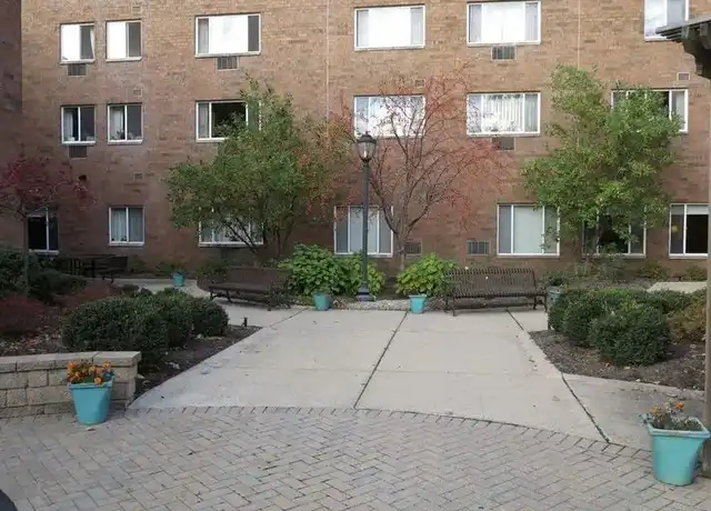 Property at 3100 Devonshire Rd, Cleveland, OH, 44109, 1 bed, 1 bath, [object Object]