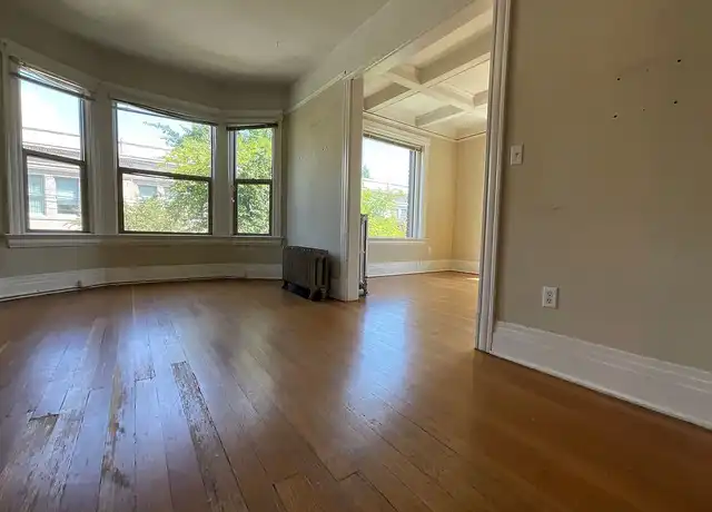 Property at Qualman - 1421 15th Ave, Seattle, WA, 98122, 2 beds, 1 bath, [object Object]