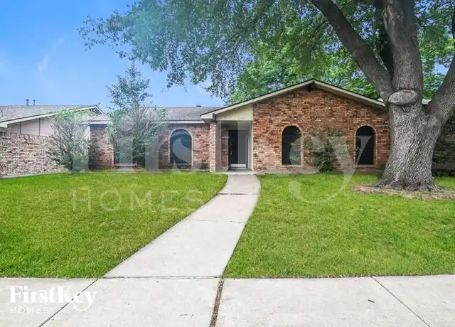 Property at 6333 Fallbrook Dr, Garland, TX, 75043, 4 beds, 2 baths, [object Object]
