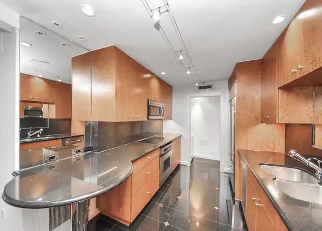 Property at 5050 Ambassador Way #306, Houston, TX, 77056, 1 bed, 1 bath, [object Object]